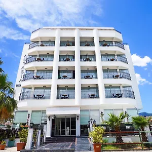 3* Отель Aurasia Sea Side